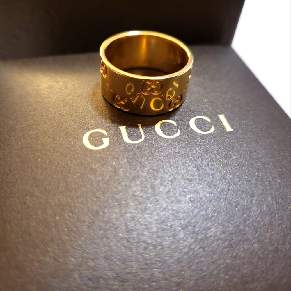 Authentic Gucci Icon Wide Ring in 18K [750] solid yellow gold - Picture 4 of 10
